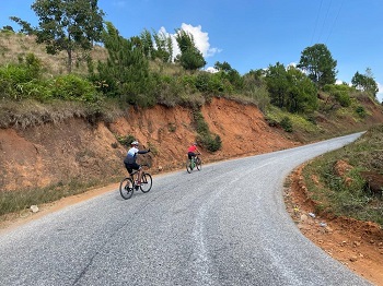 Meghalaya-cycling-holiday